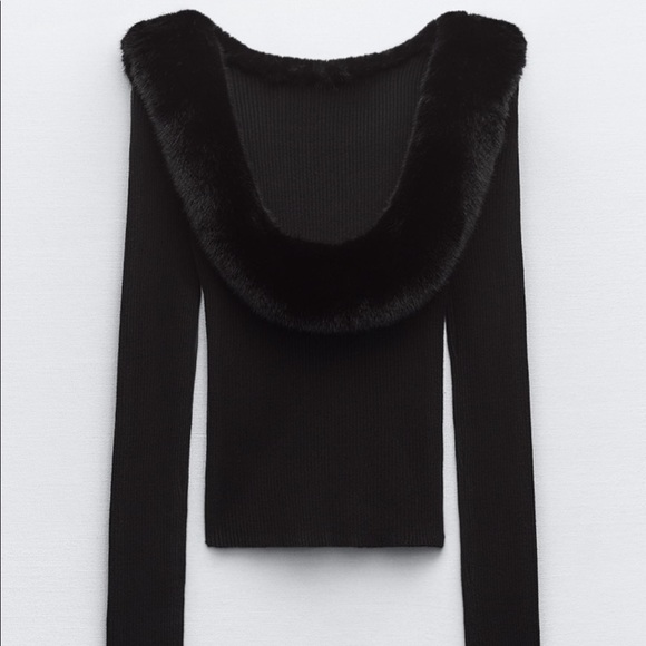 ZARA KNIT SWEATER WITH FAUX FUR COLLAR - Picture 2 of 6